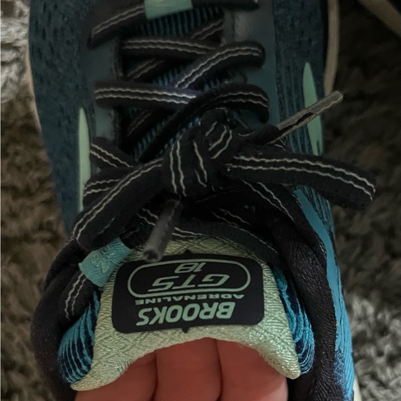 Womens Brooks Adrenaline GTS 18 Teal Running Shoes
Size 7 B (medium) width - Picture 8 of 8